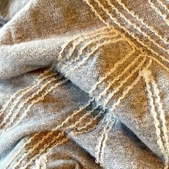 Miss Me Gray embroidered and blinged Lace Sleeve Women's Top - Picture 8 of 9